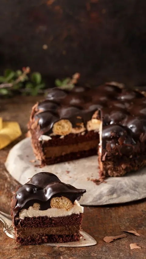 Beyaz Profiterollü Cake